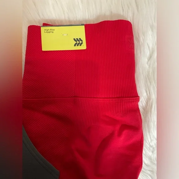 🛑🛑🛑❣️ BUNDLE ❣️ leggings & gym bra (made small) - Picture 10 of 10